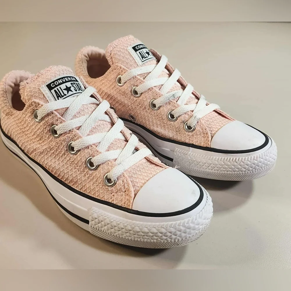 Converse Pink and White Women's Sneakers - Picture 2 of 7